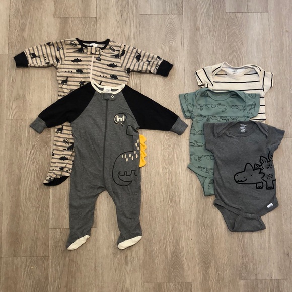 Gerber Organic Dino bundle - Picture 1 of 9